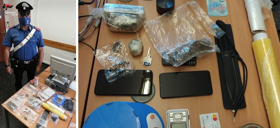 Trovato con la marijuana negli slip, in casa un coltello da Rambo e 436 grammi di hashish